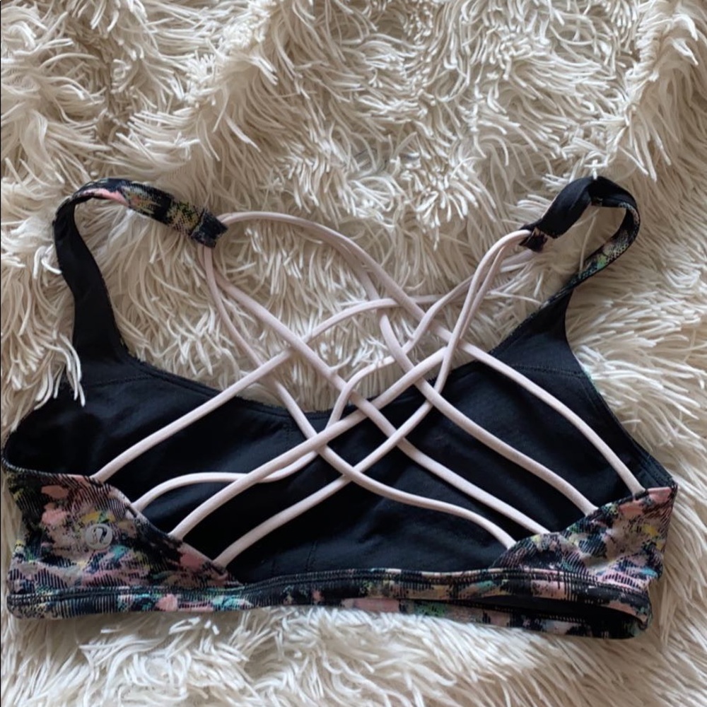 lululemon sports bra